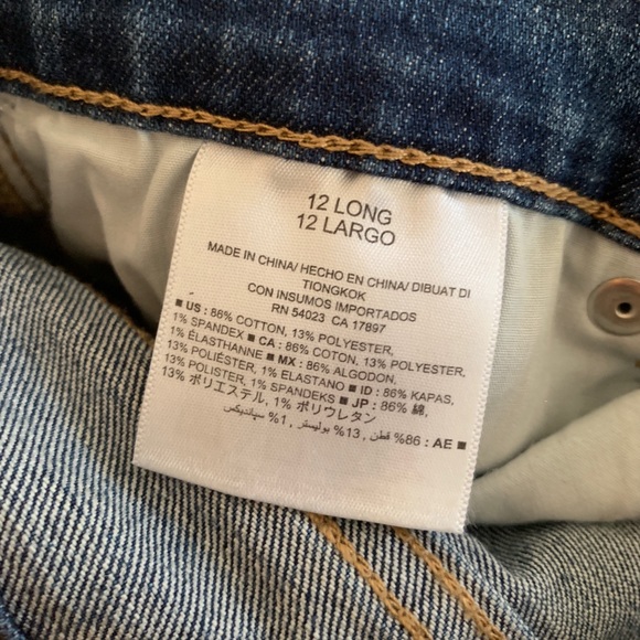 * Sold * Old navy original mid rise jeans - Picture 5 of 5